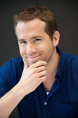 Ryan Reynolds Poster 2328575