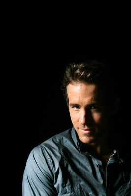 Ryan Reynolds Poster 2340708