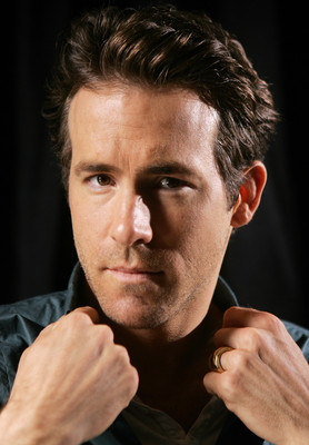 Ryan Reynolds Poster 2340709