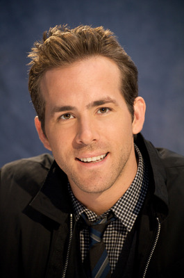 Ryan Reynolds Poster 2345334