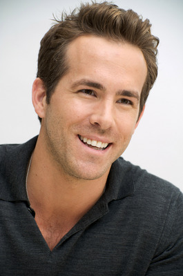 Ryan Reynolds Poster 2345341