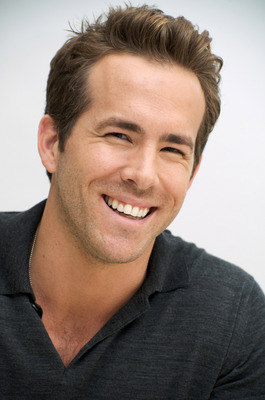 Ryan Reynolds Poster 2345342