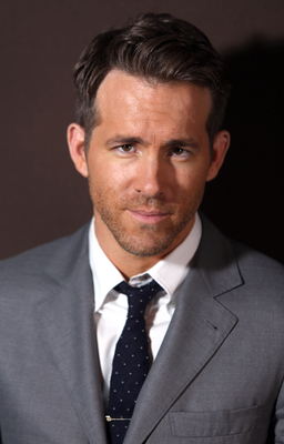 Ryan Reynolds Poster 2399030