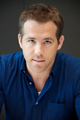 Ryan Reynolds Poster 2432987