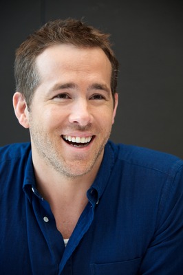 Ryan Reynolds Poster 2432992