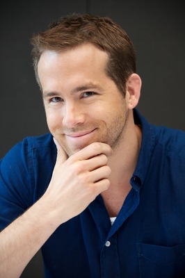 Ryan Reynolds Poster 2432996