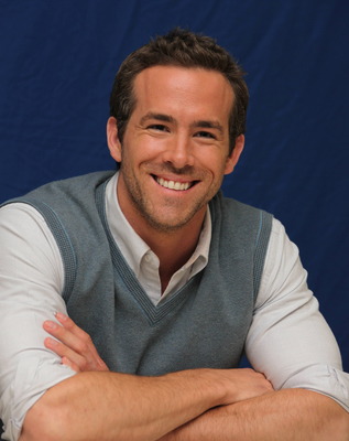 Ryan Reynolds Poster 2447297