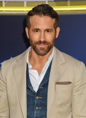 Ryan Reynolds Poster 3830345