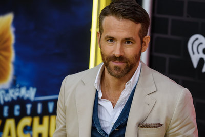 Ryan Reynolds Poster 3830387