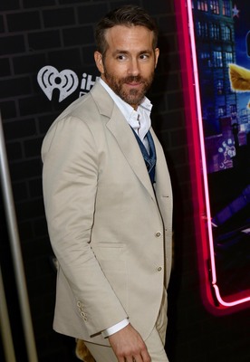 Ryan Reynolds Poster 3830431