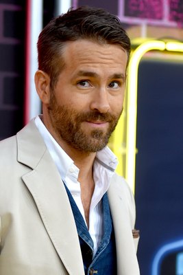 Ryan Reynolds Poster 3860648