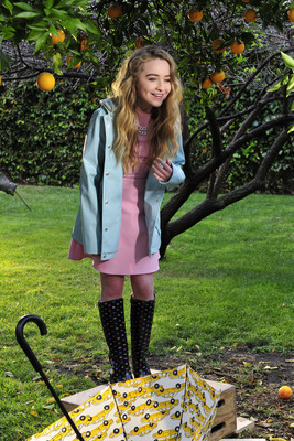 Sabrina Carpenter Poster 2374497