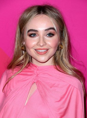 Sabrina Carpenter Poster 2918760