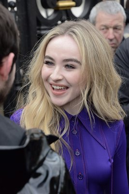 Sabrina Carpenter Poster 3152111