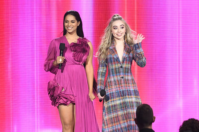 Sabrina Carpenter Poster 3163980