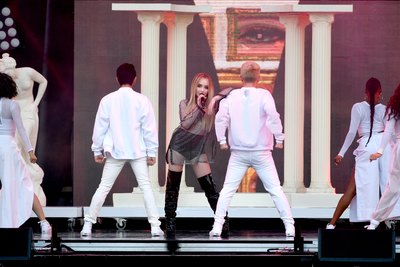 Sabrina Carpenter Poster 3279554
