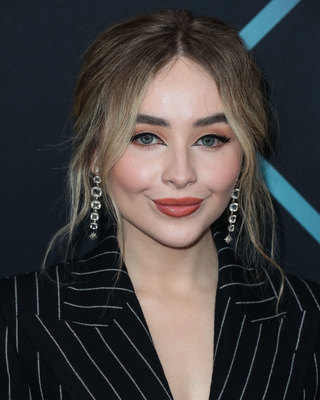 Sabrina Carpenter Poster 3754513