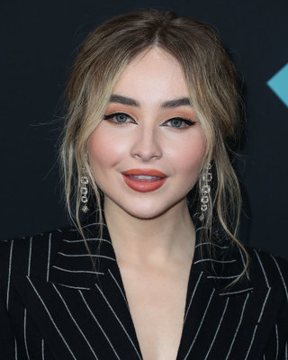 Sabrina Carpenter Poster 3754536