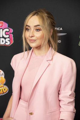 Sabrina Carpenter Poster 3754560