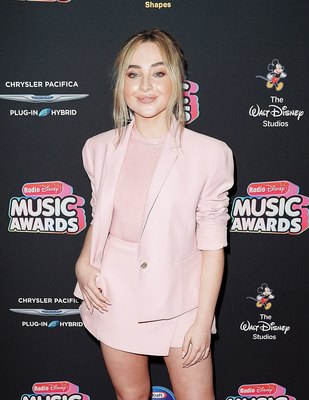 Sabrina Carpenter Poster 3812925