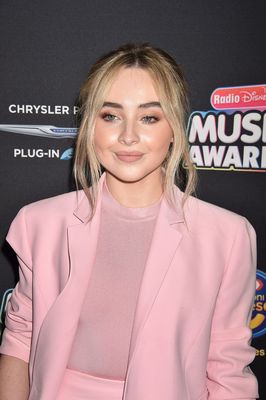 Sabrina Carpenter Poster 3812977
