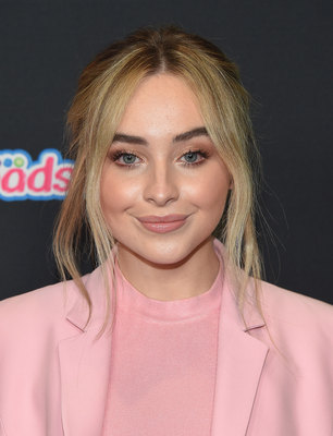Sabrina Carpenter Poster 3813008