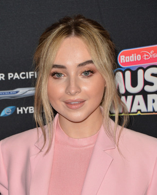 Sabrina Carpenter Poster 3813009