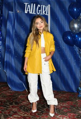Sabrina Carpenter Poster 3898159