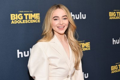 Sabrina Carpenter Poster 3944994