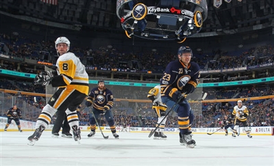 Sam Reinhart Poster 3559793