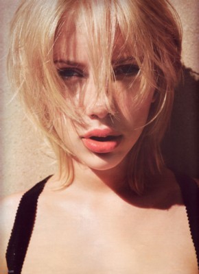 Scarlett Johansson Poster 1350124