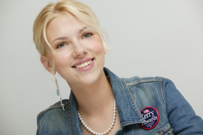 Scarlett Johansson Poster 1443674