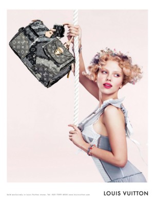 Scarlett Johansson Poster 1472174