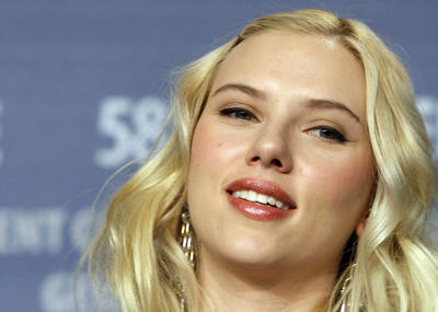 Scarlett Johansson Poster 2076430