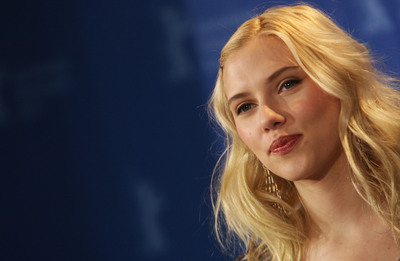 Scarlett Johansson Poster 2076445