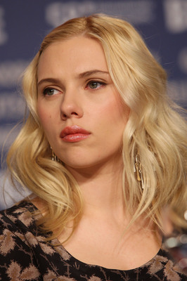 Scarlett Johansson Poster 2076451