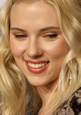 Scarlett Johansson Poster 2076468