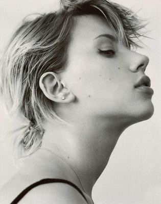 Scarlett Johansson Poster 2086270