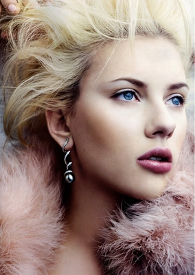 Scarlett Johansson Poster 2086277