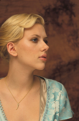 Scarlett Johansson Poster 2086288