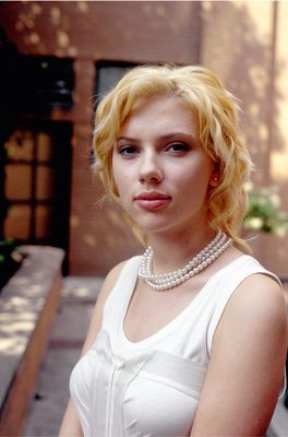 Scarlett Johansson Poster 2086289