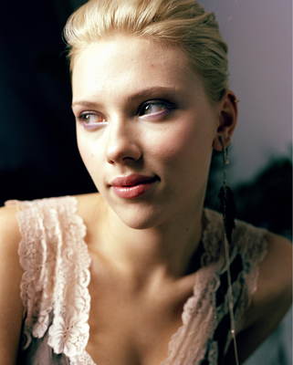 Scarlett Johansson Poster 2086291