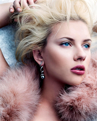 Scarlett Johansson Poster 2086294