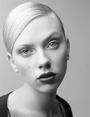 Scarlett Johansson Poster 2086300