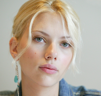 Scarlett Johansson Poster 2238423
