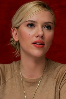Scarlett Johansson Poster 2253983