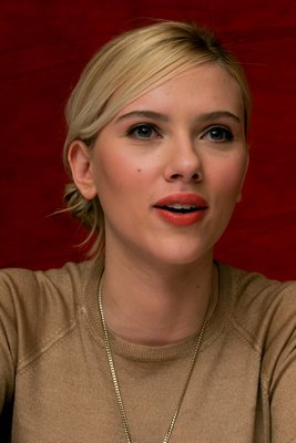 Scarlett Johansson Poster 2253995
