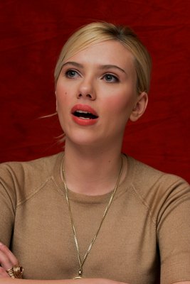 Scarlett Johansson Poster 2254005