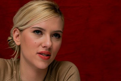 Scarlett Johansson Poster 2254039