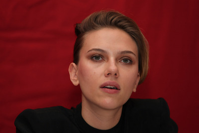 Scarlett Johansson Poster 2266407